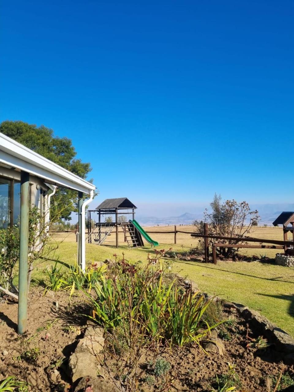 Drakensberg Mountain Retreat Guest House Bergville Exterior photo